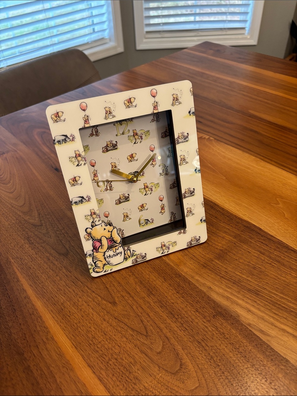 Disney Winnie the Pooh Table Top Standing Clock